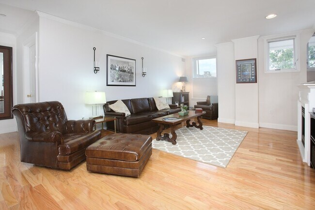 Photo - 65 Chelsea St Unidad 104