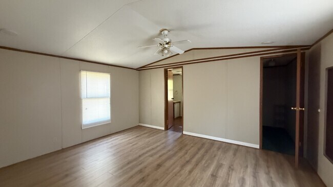 Photo - 1518 Lee County Rd 270