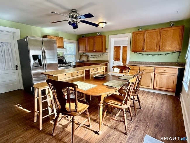 Photo - 120 Bloomingdale Rd