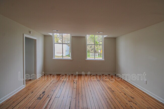 Photo - 419 Whilden St Unit B