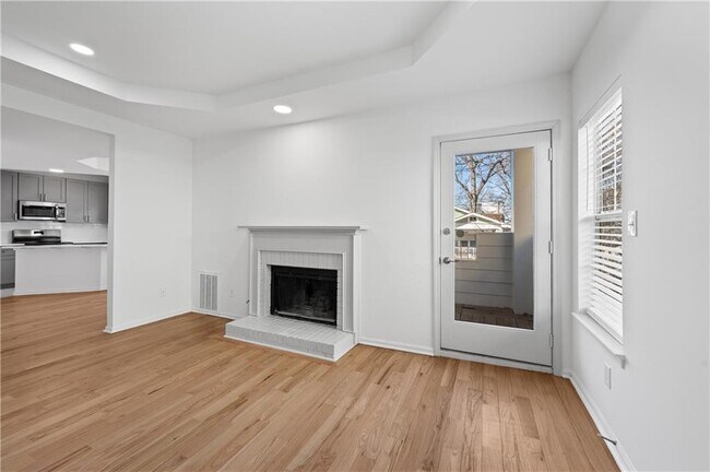 Photo - 567 Winton Terrace NE Unit B