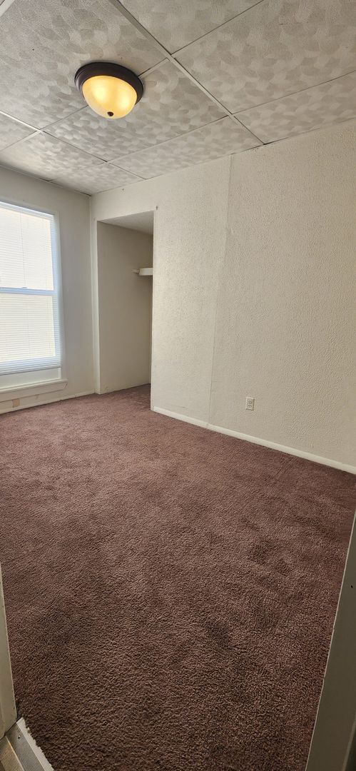 Building Photo - 520 S Warren Ave Unit 520 S. Warren Ave- Apt #2