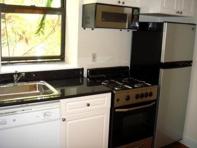 Photo - 432 E 13th St Unit 8