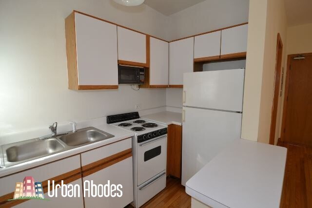 Photo - 634 W Barry Ave Unit A06C