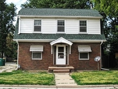 Photo - 910 W Calhoun St House