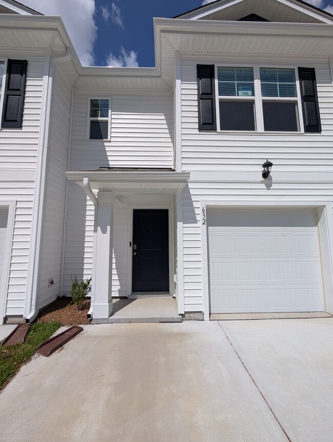 Photo - NEW 3BR Townhome in Conway – Long Term Rental, South Carolina