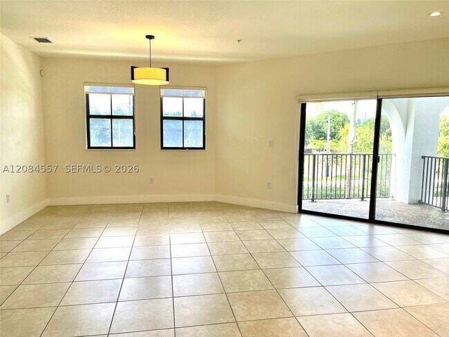 Photo - 10600 NW 88th St Unit 204