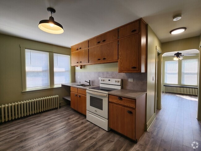 Building Photo - 435 S Walnut St Unit 2 Rental