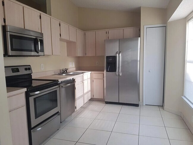 Photo - 205 San Gabriel St