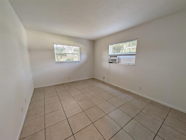 Photo - 1061 NE 23rd Terrace