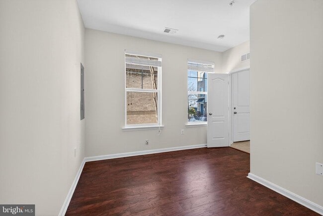 Photo - 3716 Foote St NE