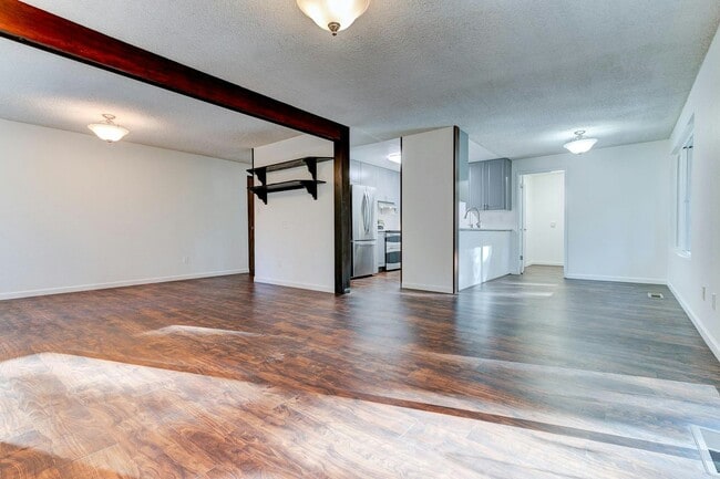 Photo - 4830 SW Dawn St