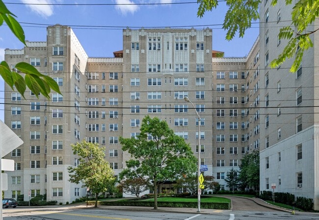 The Royal York Apartments