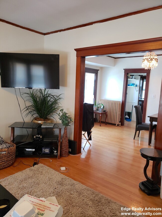 Photo - 4 Upcrest Rd Unit 2