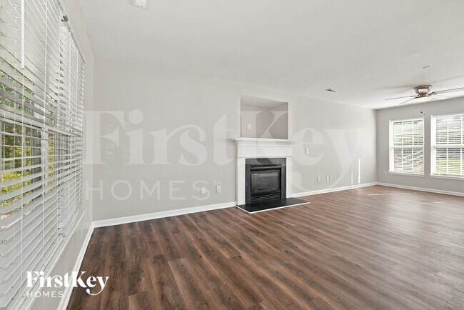 1027 Enderbury Dr