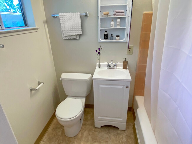 Bascom Holiday Apartments