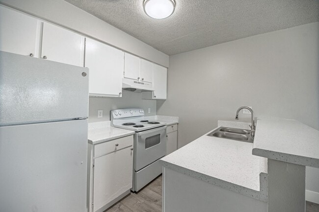 3604 E Uintah St Unit B25