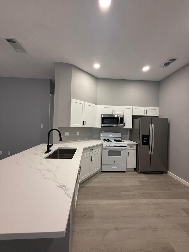 Photo - 1019 Western Springs Dr