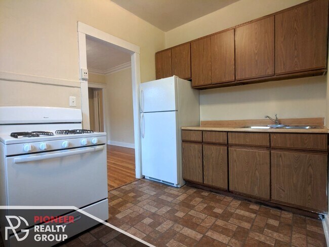 Photo - 4423 N Wolcott Ave