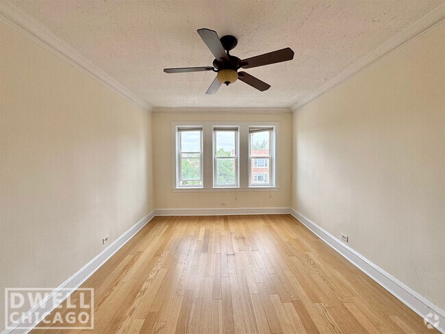 Building Photo - 3531 W Fullerton Ave Unit 3 Rental