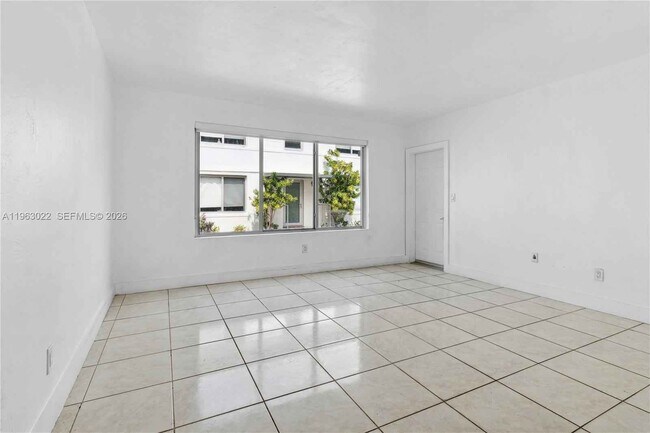 Photo - 732 82nd St