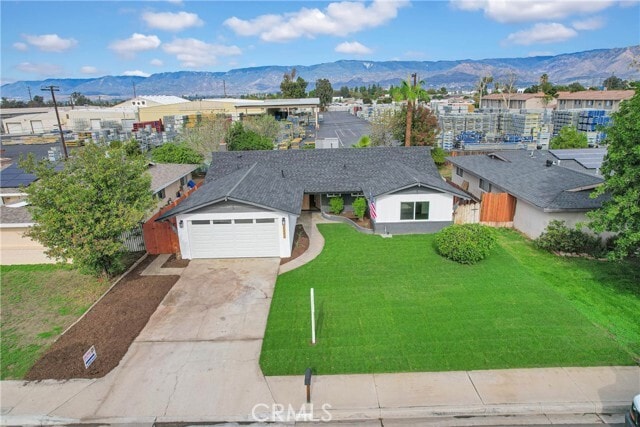 Photo - 25556 Lomas Verdes St