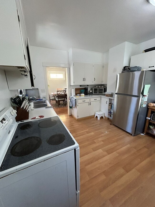 Photo - 625 N 16th Ave E