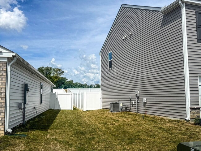 Photo - 2136 Montalvan Dr
