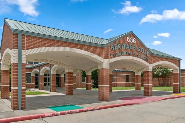 Photo - 607 Montebello Ct