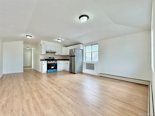 57-39 Mazeau St Unit 3rd Fl