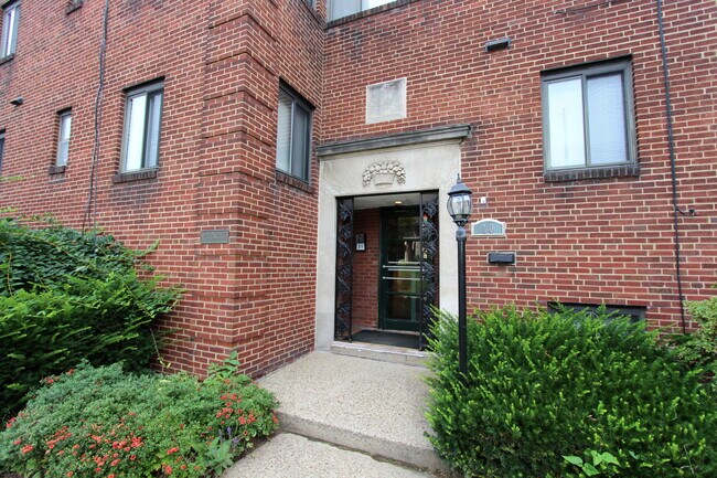 Photo - PURCHASE PLACE -- 193