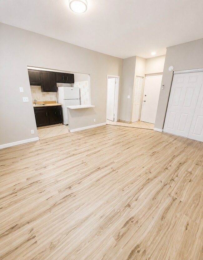 321 Ella St Unit 3