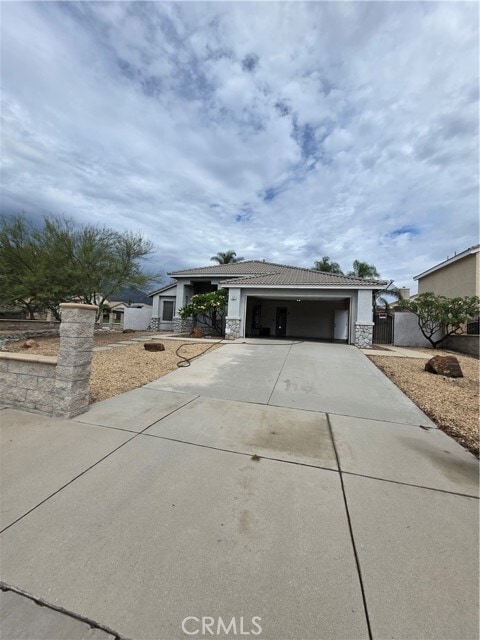 2874 W Calle Vista Dr