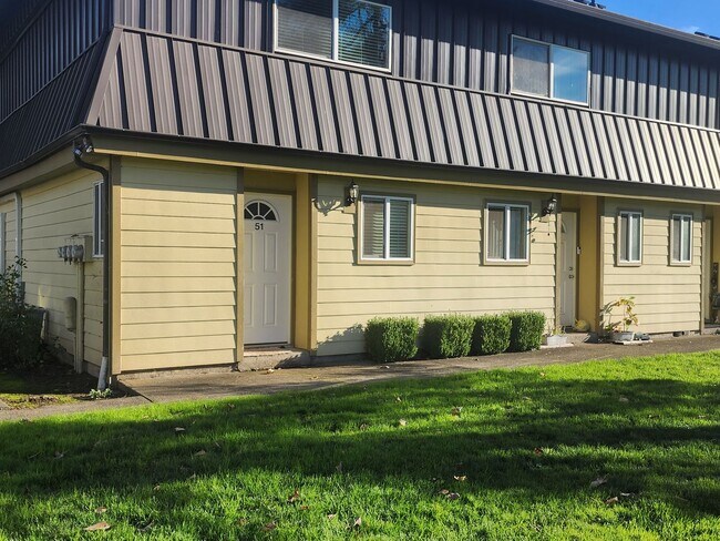 Photo - 2 Bedroom Townhouse in Newberg Unidad Apt. 51