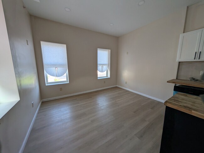 Photo - 2352 N 29th St Unit 3