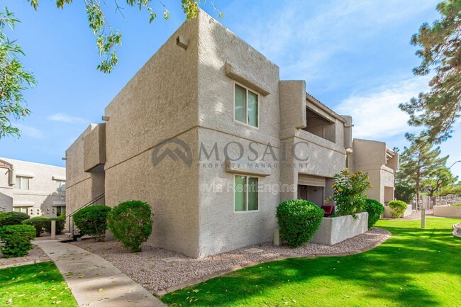 Building Photo - 4444 E Paradise Vlg Pkwy S