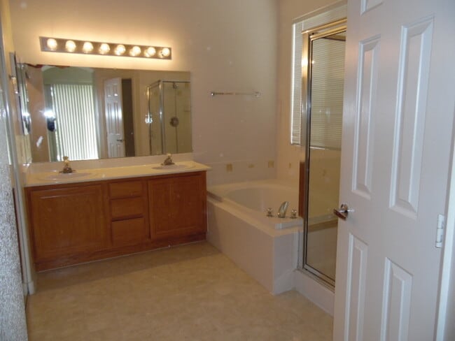 Photo - Single Story, 3 bedroom in Peccole Ranch!