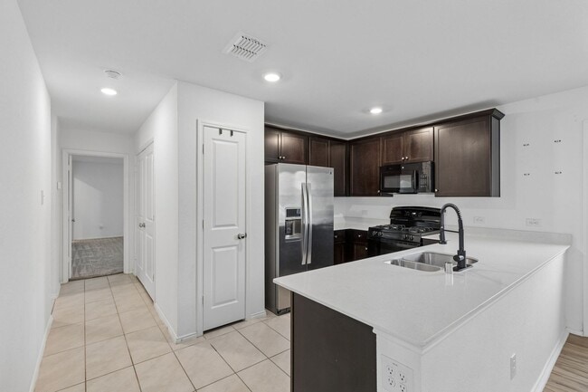Photo - Fresh, Stylish & Move-In Ready in Eagle Mountain–Saginaw ISD