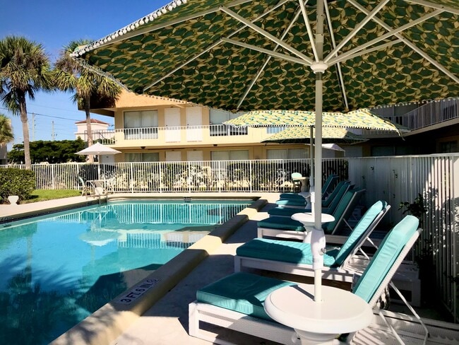 Whispering Palms Apartment Homes
