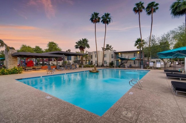 Scottsdale Gateway apartments — community photo