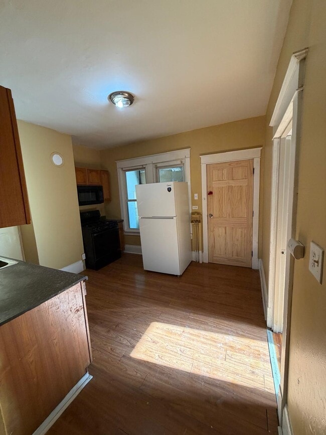 Photo - 516 2nd St Unit 1