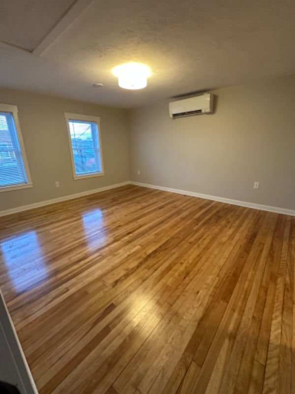 53 Central St Unit 2R