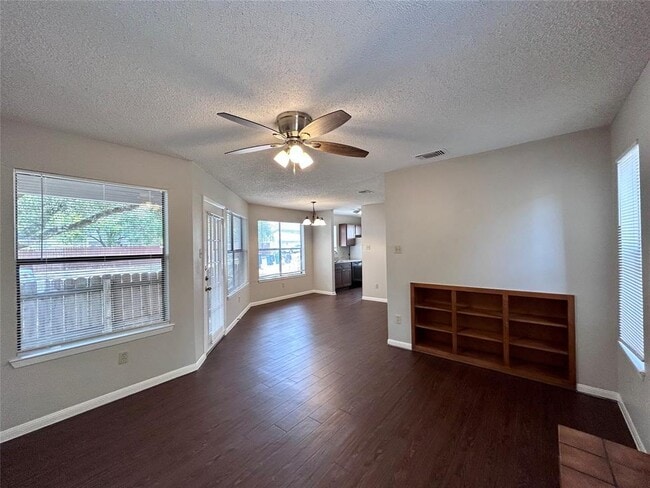 Photo - 8900 Schick Rd