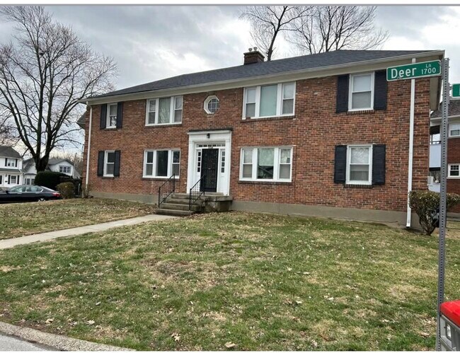 Photo - 1736 Deerwood Ave Unit #1