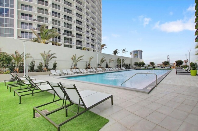 Photo - 1756 N Bayshore Dr Condo Unit 10I