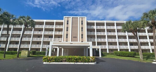 Photo - 1200 NW 87th Ave Unit 513