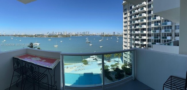 Building Photo - 1200 West Ave Unit 805