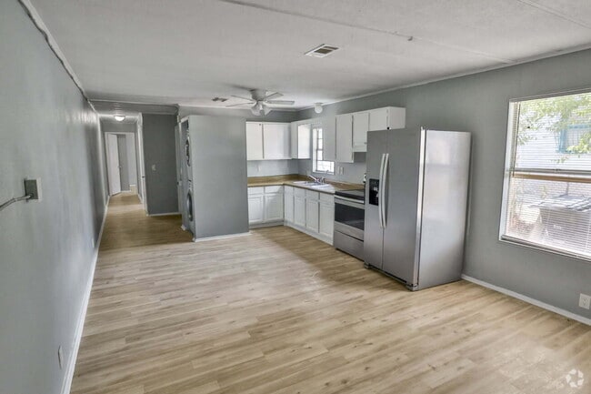 Building Photo - 1418 Avant Ave Unit 2 Rental