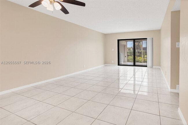 9370 SW 8th St Unit 222