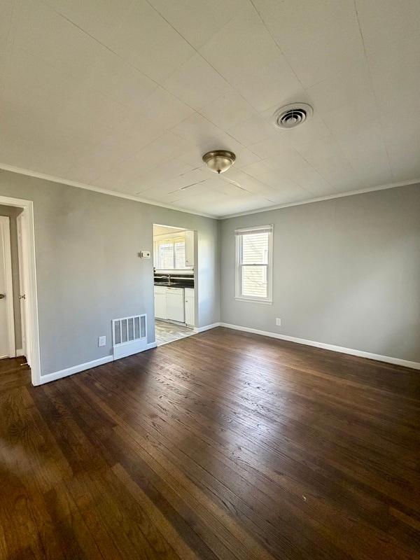 Photo - 15396 Buck St